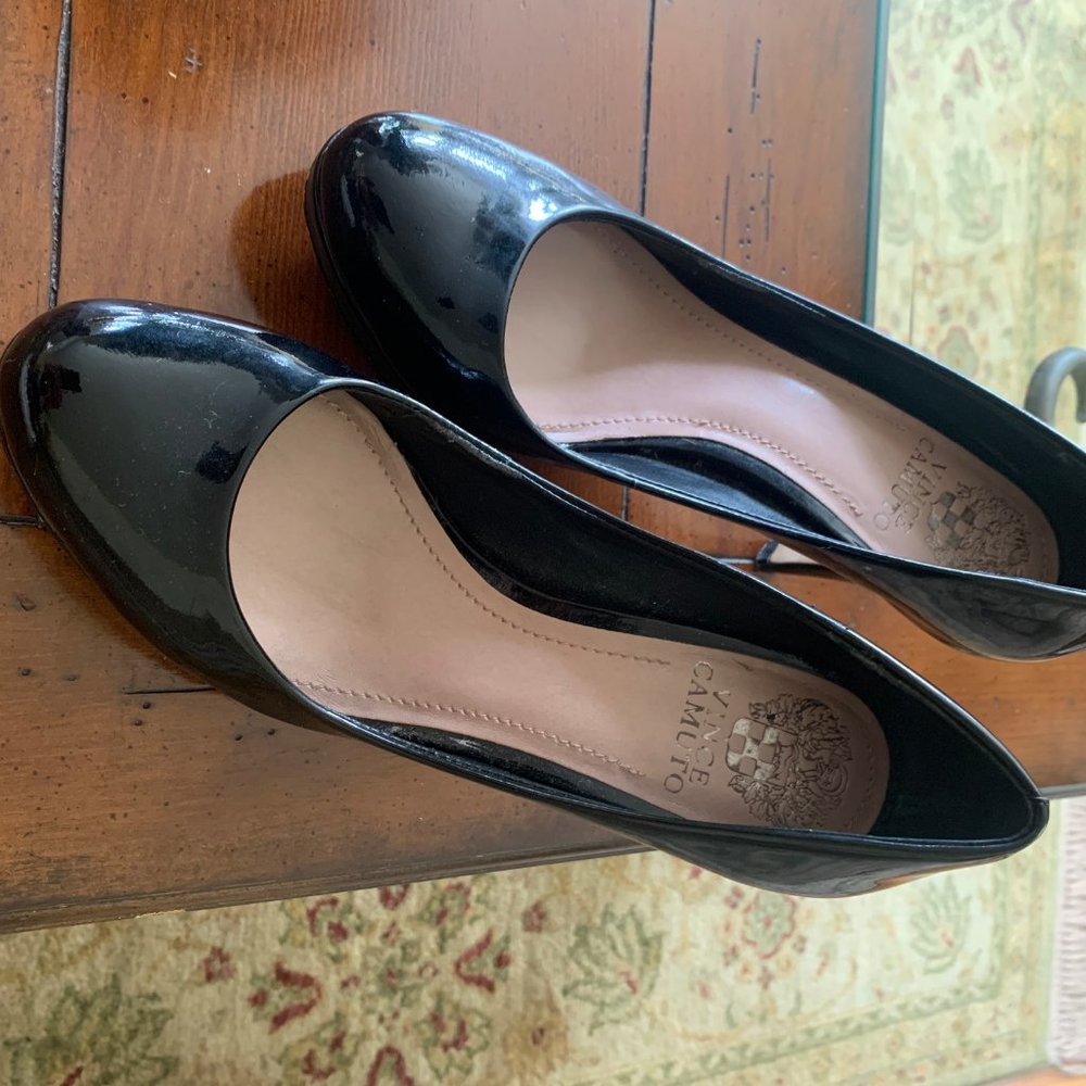 shoes - Picture 2 of 2